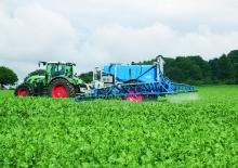 Irroratrice con barra su rimorchio Lemken Albatros 10/6000