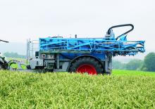 Irroratrice con barra su rimorchio Lemken Albatros 10/6000