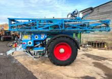 Irroratrice con barra su rimorchio Lemken Albatros 9/5000
