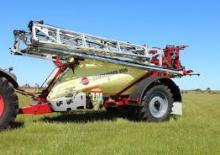 Irroratrice con barra su rimorchio Hardi COMMANDER 8500