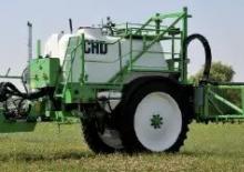 Irroratrice con barra su rimorchio CHD D 3033