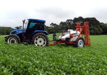 Irroratrice con barra su rimorchio Kuhn Eco Ranger 2000 PEC