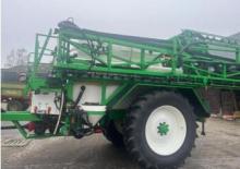 Irroratrice con barra su rimorchio CHD F4133