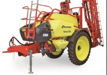 Irroratrice con barra su rimorchio Kverneland Ikarus S38