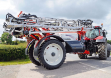 Irroratrice con barra su rimorchio Kuhn Metris 2-4100