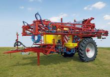 Irroratrice con barra su rimorchio Beyne PLK 4200/39