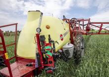 Irroratrice con barra su rimorchio Hardi RANGER 550