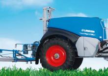 Irroratrice con barra su rimorchio Lemken Vega 12/5000