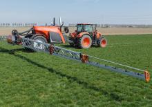 Irroratrice con barra su rimorchio Kubota XTS4-4.600l 