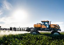 Irroratrici con barra aeree semoventi Valtra BS2225H