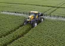 Irroratrici con barra aeree semoventi Valtra BS3330H	
