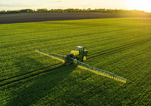 Irroratrici con barra aeree semoventi John Deere R4140i 