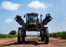 Irroratrici con barra aeree semoventi Valtra R530