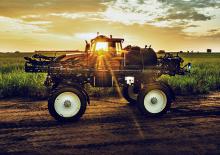 Irroratrici con barra aeree semoventi Valtra R535