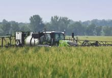 Irroratrici con barra aeree semoventi Fendt RG937H