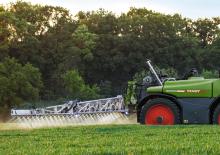 Irroratrici con barra aeree semoventi Fendt Rogator 655
