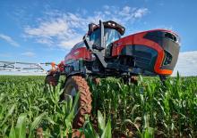 Irroratrici con barra aeree semoventi Kuhn STRONGER 3200 HD