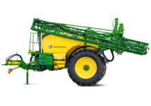 Irroratrice con barra su rimorchio John Deere M724