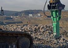 Martelli demolitori idraulici Montabert V 53