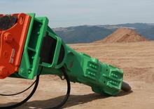 Martelli demolitori idraulici Montabert V 65 SHD