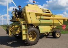 Mietitrebbie New Holland 1550