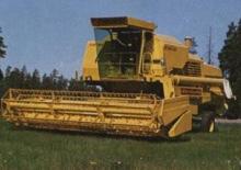 Mietitrebbie Ford-NH 8055