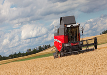 Mietitrebbie Massey Ferguson Activa 7345S-MCS