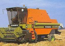 Mietitrebbie Case IH Dania D 7500