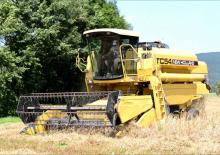 Mietitrebbie New Holland TC 54 H