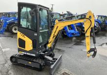 Miniescavatori New Holland E17D
