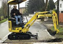 Miniescavatori Komatsu PC16R-2