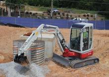 Miniescavatori Takeuchi TB 138 FR