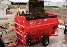Miscelatori di mangime Kuhn Knight 4136