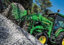 Pala gommata John Deere 440R 
