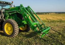 Pala gommata John Deere 680R