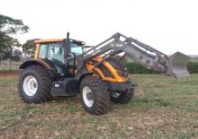 Pala gommata Valtra VL 1800	