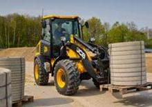 Pale gommate JCB 406