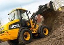 Pale gommate JCB 409