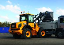 Pale gommate JCB 411 HT