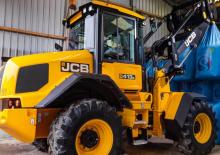 Pale gommate JCB 413 S