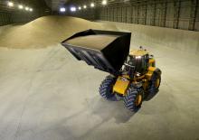 Pale gommate JCB 435S