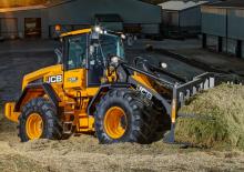 Pale gommate JCB 435S