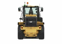 Pale gommate Caterpillar 926