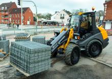 Pale gommate Mecalac AX700