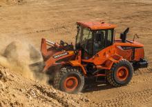 Pale gommate Doosan DL 200-3
