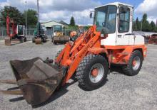 Pale gommate Terex-Schaeff SKL 833