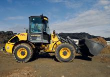 Pale gommate New Holland W70B TC