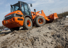 Pale gommate Hitachi ZW 95