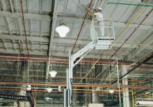 Piattaforme aeree verticali Lift-A-Loft AMR40-22