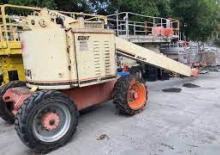 Piattaforme aeree telescopiche gommate JLG 60 HT